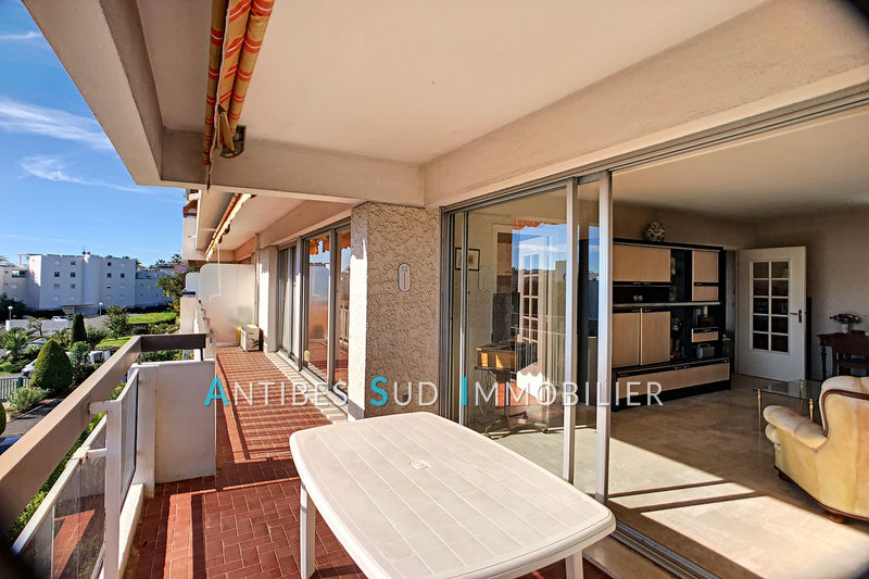 Photo Appartement Golfe-Juan achat appartement 2 pièces 54 m²
