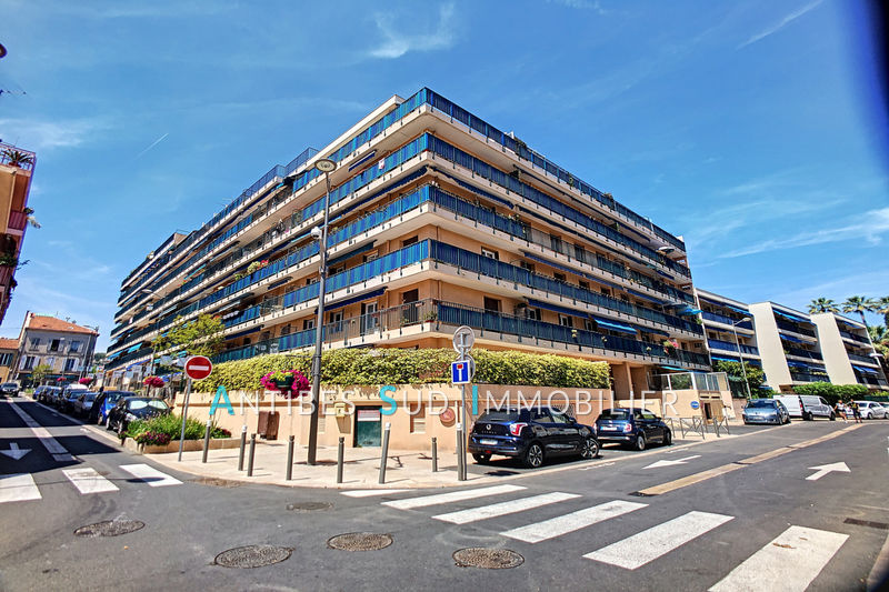 appartement  3 pièces  Golfe-Juan Centre-ville  65 m² -   