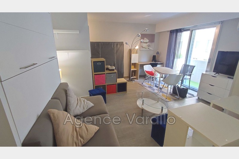 appartement  1 room  Antibes Albert 1er  30 m² -   