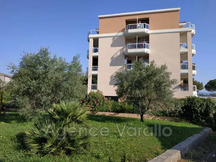 Photo Apartment Antibes Hauteurs, Rentals apartment 2 rooms 45 m²