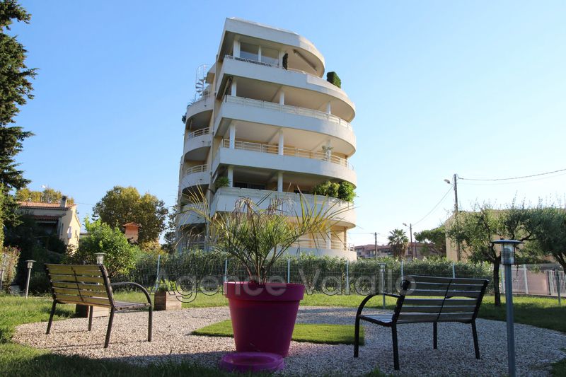Photo Appartement Antibes Purgatoire, Location appartement 2 pièces 44 m²