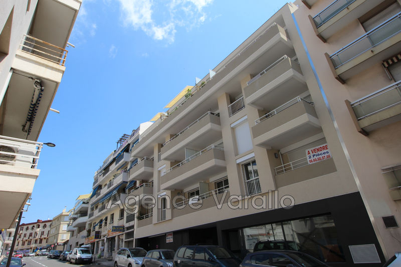 Photo Appartement Antibes Antibes centre, Location appartement 2 pièces 46 m²