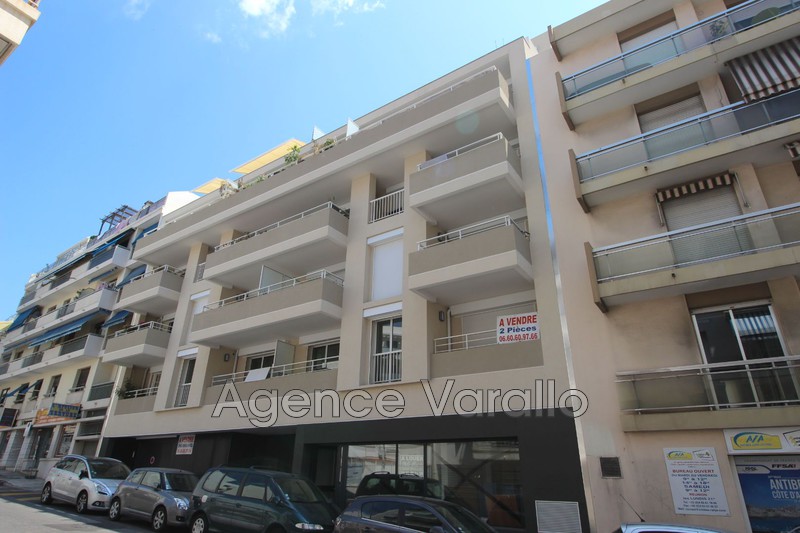 Appartement Antibes Antibes centre,  Location appartement  2 pièces   42&nbsp;m&sup2;