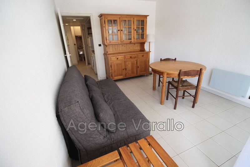 Appartement Antibes Antibes centre,  Location appartement  2 pièces   26&nbsp;m&sup2;