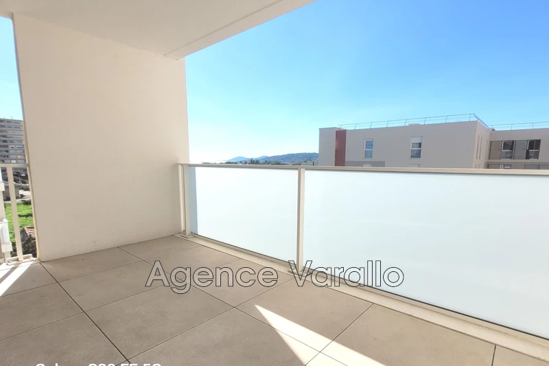 Location appartement Antibes  