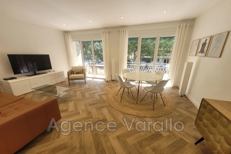 Photo Appartement Antibes Antibes centre,  Location appartement   62&nbsp;m&sup2;