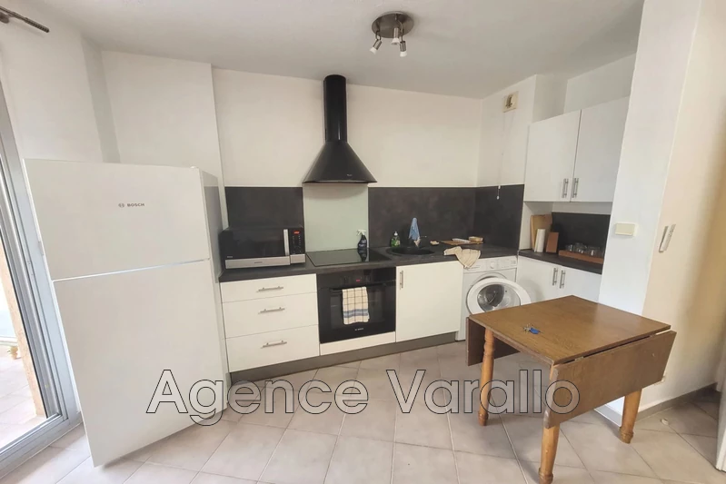 Appartement Antibes Lavaliere,  Location appartement  1 pièce   22&nbsp;m&sup2;