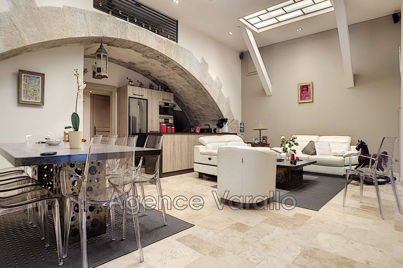 appartement  4 rooms  Antibes Old antibes  161 m² -   