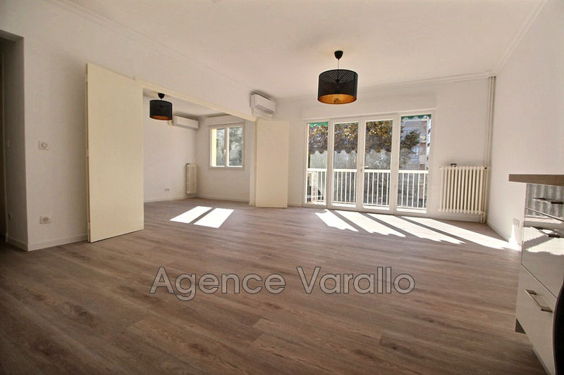 Photo Apartment Antibes Antibes centre, to buy apartment 4 rooms 76 m²