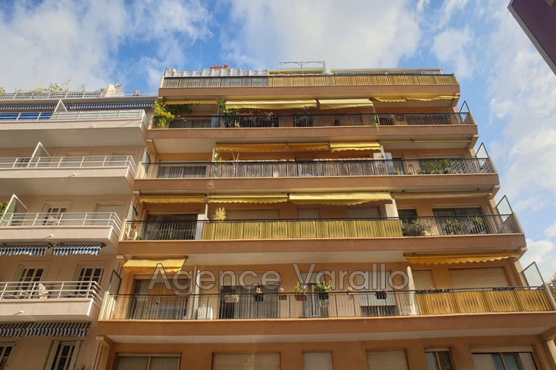Photo Apartment Antibes Antibes centre, to buy apartment 3 rooms 70 m²