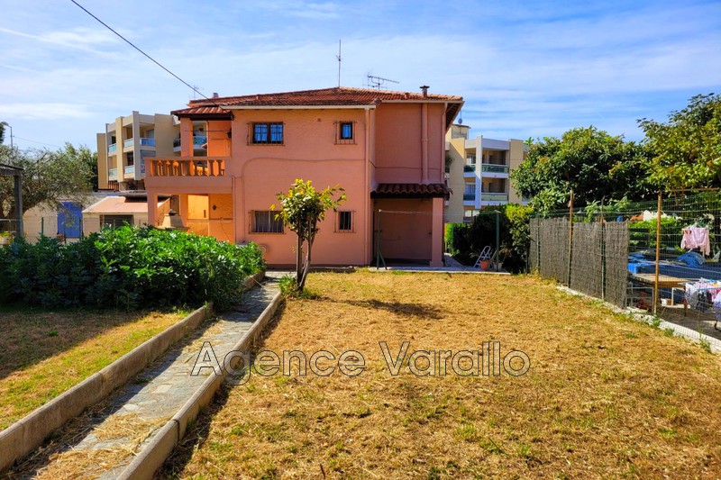 appartement  3 pièces  Antibes Proche gare sncf  70 m² -   