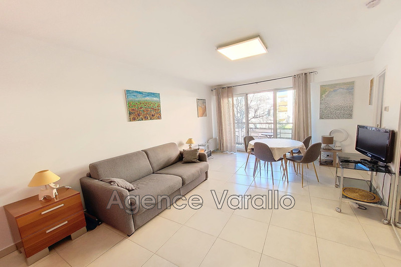 Photo Apartment Antibes Antibes centre,   to buy apartment  1 room   30&nbsp;m&sup2;