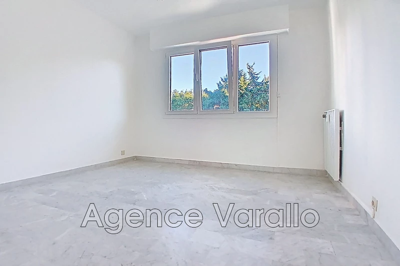 Vente appartement Antibes  Vente appartement Antibes