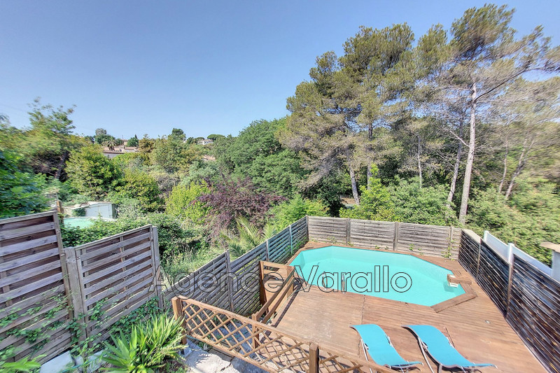 maison  4 pièces  Antibes Rastines-valmasque-constance  82 m² -   