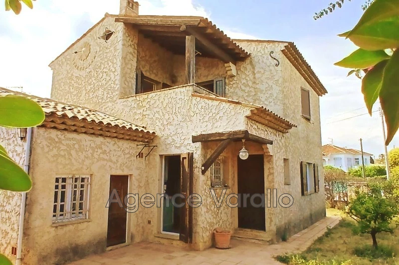 maison  6 pièces  Antibes Rabiac- roi soleil  126 m² -   