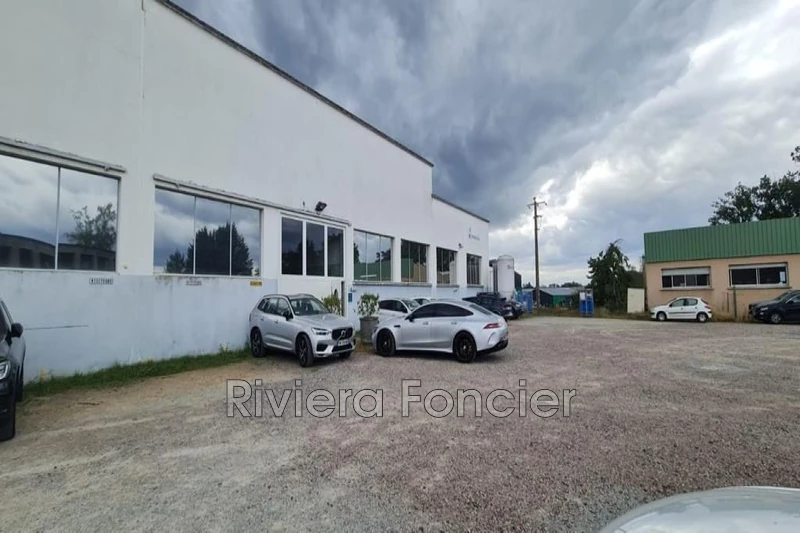Entrepôt Thiers  Occupational entrepôt   8000&nbsp;m&sup2;