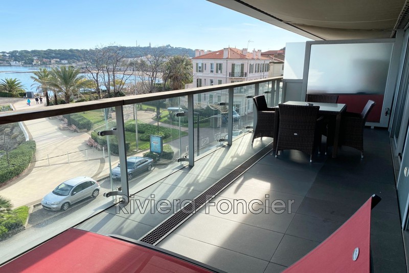 appartement  3 rooms  Antibes Downtown  70 m² -   