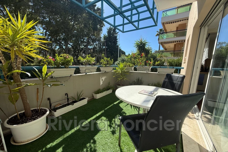 appartement  2 pièces  Antibes Ilette - salis - ponteil  40 m² -   