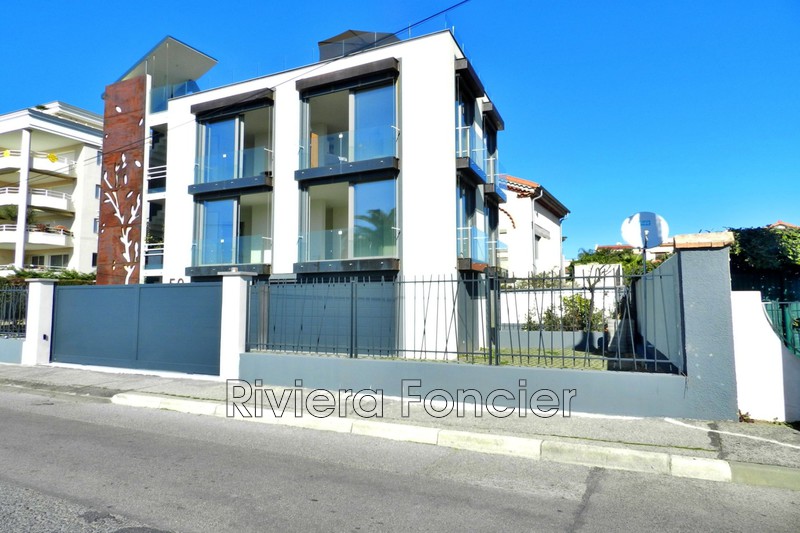 vente Maison idéal investisseur Juan-les-pins Front de mer Idéal investisseur Juan-les-Pins Front de mer, achat idéal investisseur 5 chambres 120 m²