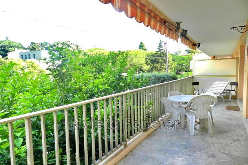 Photo Appartement Juan-les-Pins   achat appartement  2 pièces   45&nbsp;m&sup2;