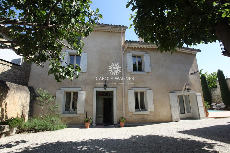vente maison de village L'isle-sur-la-sorgue Près de l'isle sur sorgue Maison de village L'Isle-sur-la-Sorgue Près de l'isle sur sorgue, achat maison de village 10 chambres 420 m²