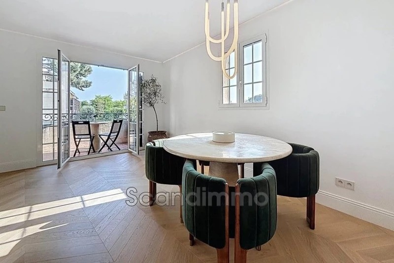 Photo Apartment Saint-Laurent-du-Var 06,   to buy apartment  3 bedroom   84&nbsp;m&sup2;