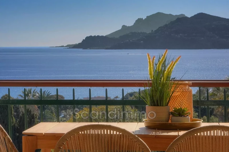 Photo Apartment Cannes 06,   to buy apartment  3 bedroom   64&nbsp;m&sup2;