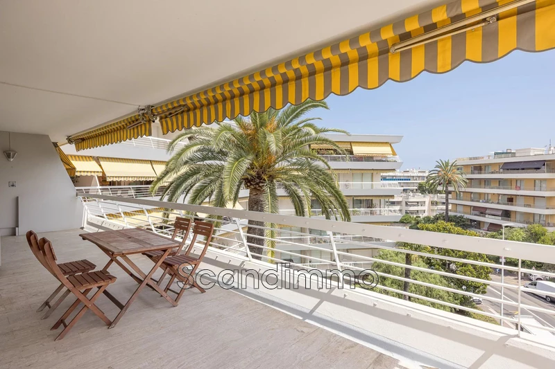 Photo Apartment Antibes 06,   to buy apartment  4 bedroom   90&nbsp;m&sup2;