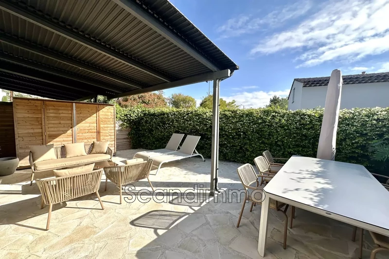 Photo House Golfe-Juan 06,   to buy house  1 bedroom   54&nbsp;m&sup2;