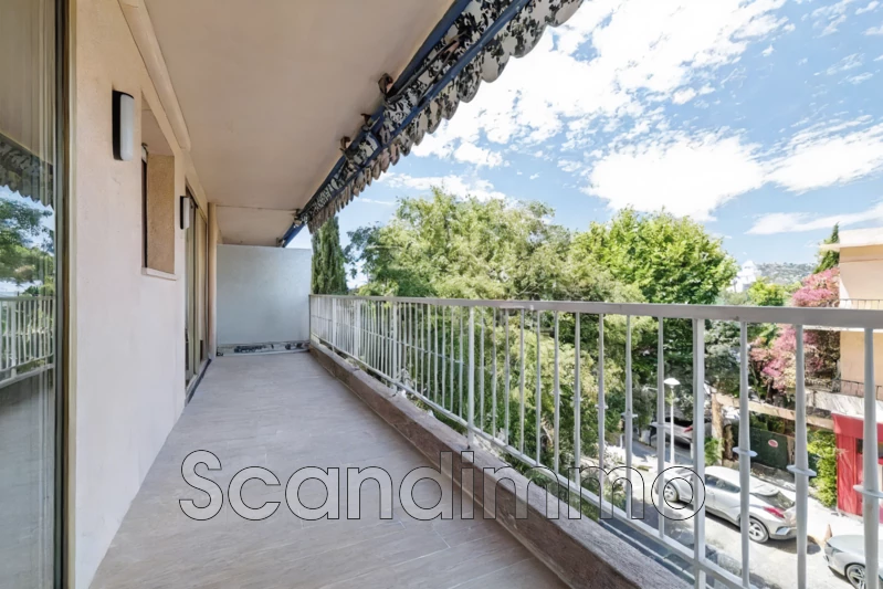 Photo Appartement Juan-les-Pins 06,   achat appartement  3 pièces   82 m²