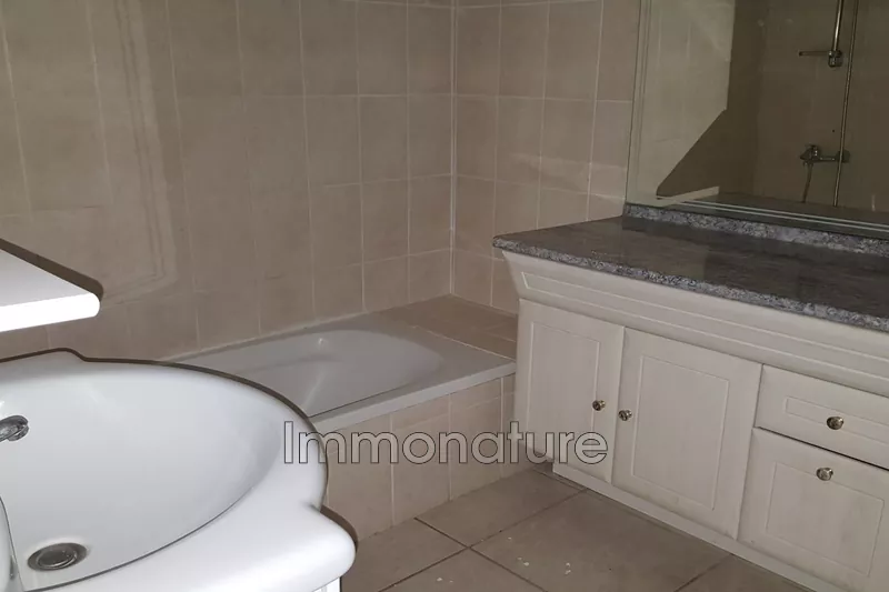 Location appartement Laroque  