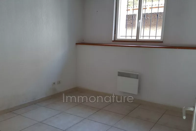 Location appartement Laroque  