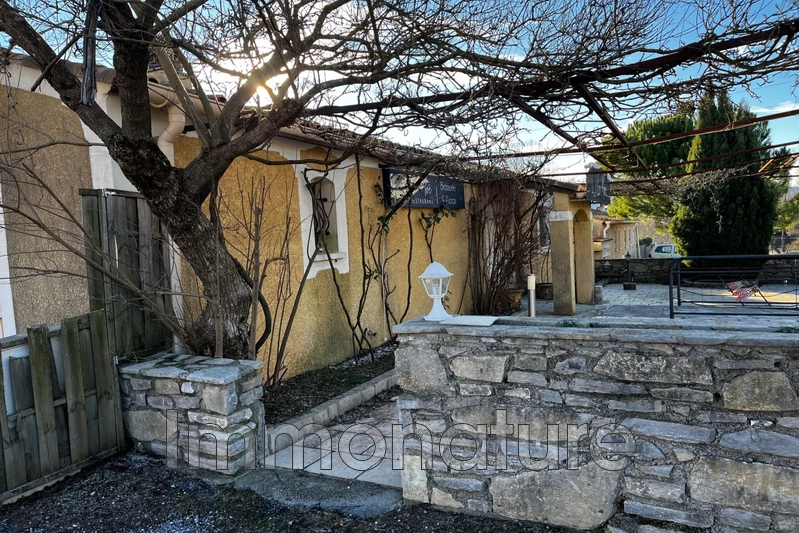 Professionnel local commercial Moulès-et-Baucels  