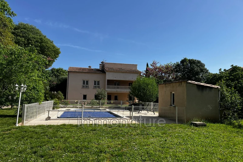 Photo Villa Ganges   achat villa  6 chambres   251&nbsp;m&sup2;