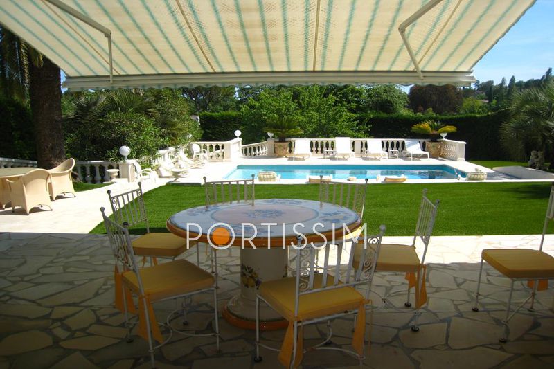 Photo Property La Colle-sur-Loup to buy property 4 bedroom 250 m²