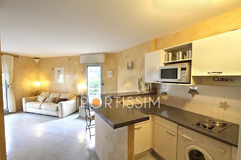 vente Apartment Saint-laurent-du-var Flower trays Apartment Saint-Laurent-du-Var Plateaux fleuris, to buy apartment 2 rooms 37 m²