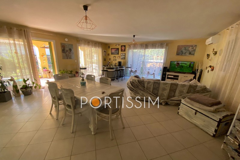 House Peillon   to buy house  3 bedroom   158&nbsp;m&sup2;