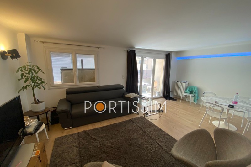 Photo Apartment Cagnes-sur-Mer Centre-ville,   to buy apartment  3 rooms   70&nbsp;m&sup2;