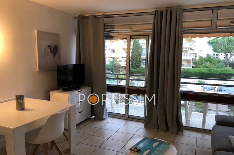 Photo Apartment Saint-Laurent-du-Var Vespins, to buy apartment 1 room 24 m²