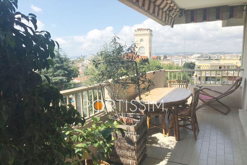 Photo Apartment Saint-Laurent-du-Var Vespins, to buy apartment 4 rooms 92 m²