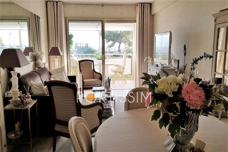 Photo Appartement Saint-Laurent-du-Var Port, achat appartement 2 pièces 58 m²