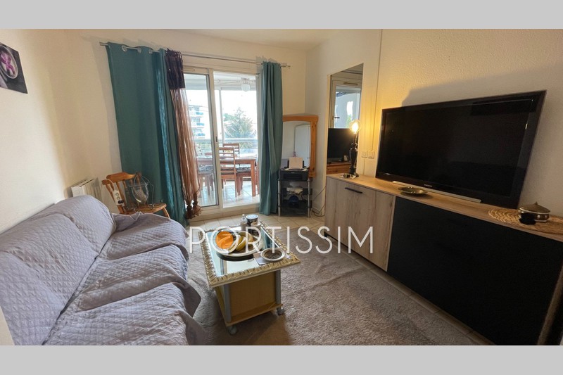 Photo Apartment Cagnes-sur-Mer Vespins,   to buy apartment  2 rooms   26&nbsp;m&sup2;
