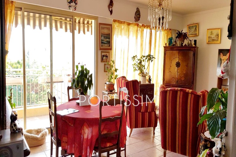 Photo Appartement Saint-Laurent-du-Var Gare, achat appartement 4 pièces 104 m²