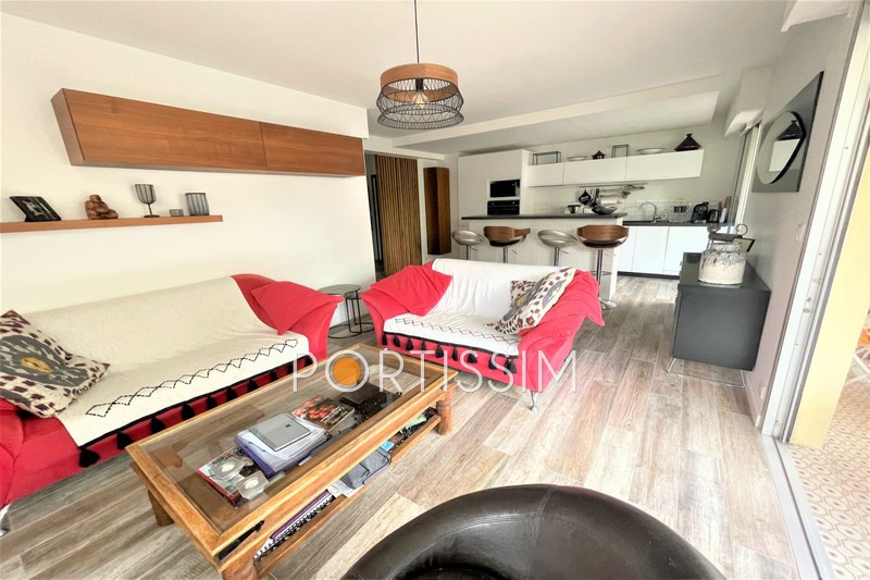Photo Apartment Saint-Laurent-du-Var Vespins,   to buy apartment  3 rooms   64&nbsp;m&sup2;