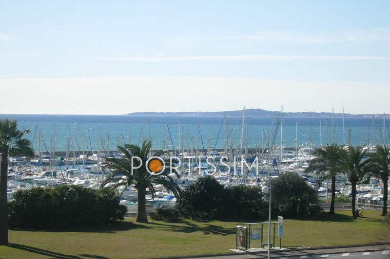 Photo Apartment Saint-Laurent-du-Var Vespins, to buy apartment 4 rooms 85 m²