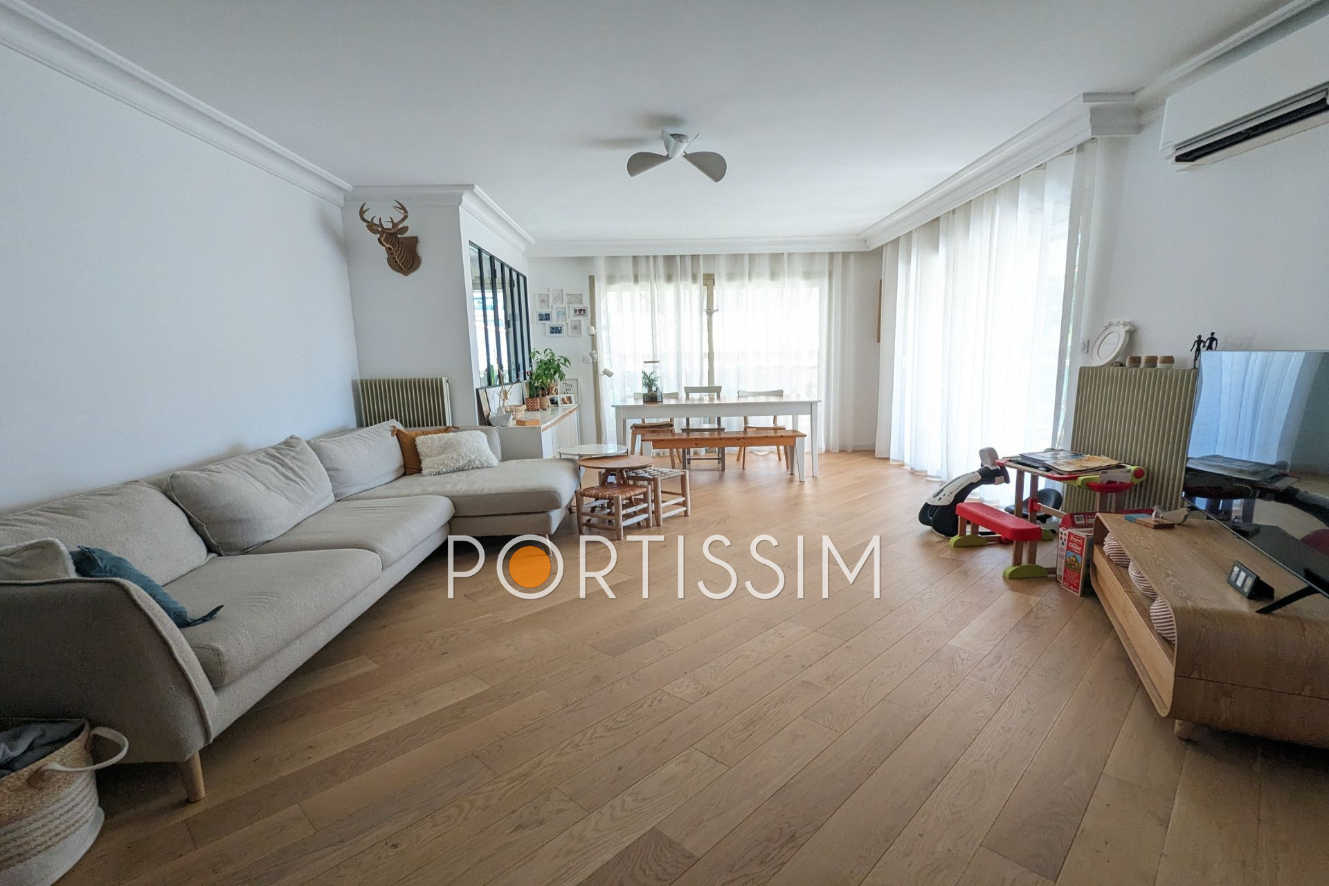 Vente Appartement 88m² à Saint-Laurent-du-Var (06700) - Portissim