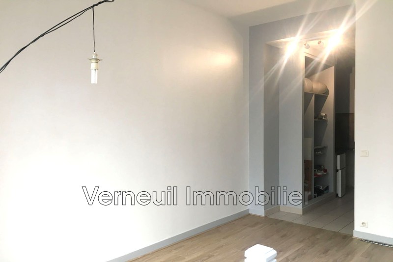 Appartement Paris Rue de verneuil,  Location appartement  2 pièces   20&nbsp;m&sup2;