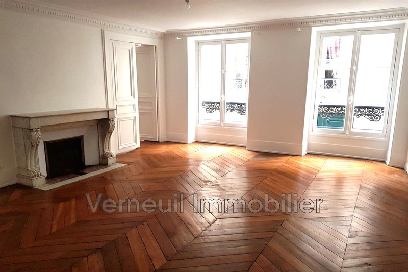 Photo Appartement Paris Rue de verneuil, Location appartement 3 pièces 93 m²