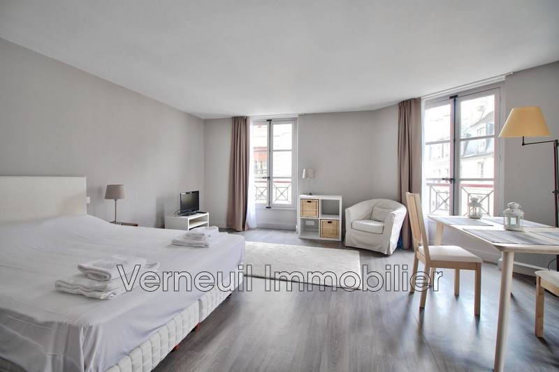 Appartement Paris St-thomas d&#039;aquin,   achat appartement  1 pièce   32&nbsp;m&sup2;