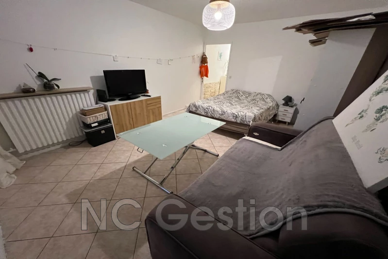 Location appartement Antibes  